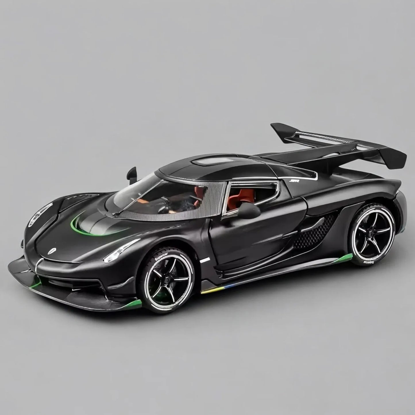 Koenigsegg Jesko Attack